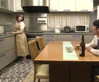 Bị sếp của chồng hãm hiếp