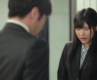 Hãm hại đụ cô nhân viên sướng cặc